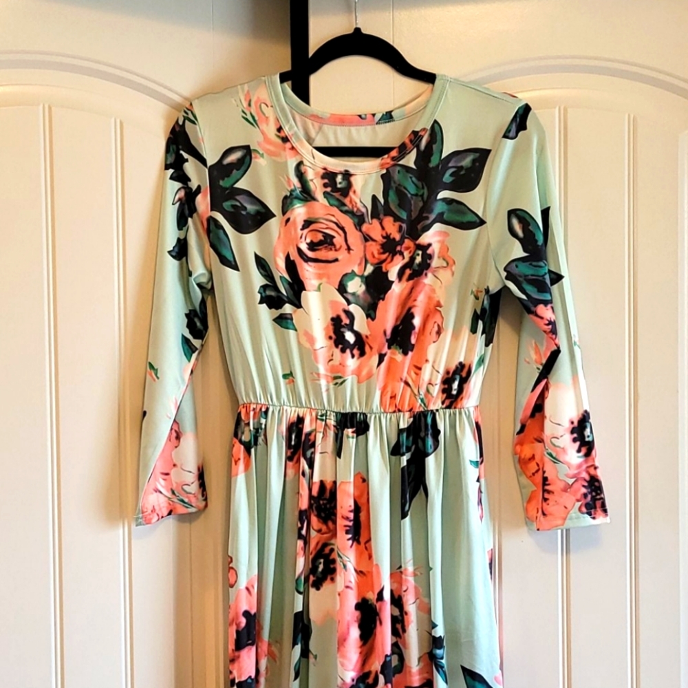 Chic Floral Floor Length Dress